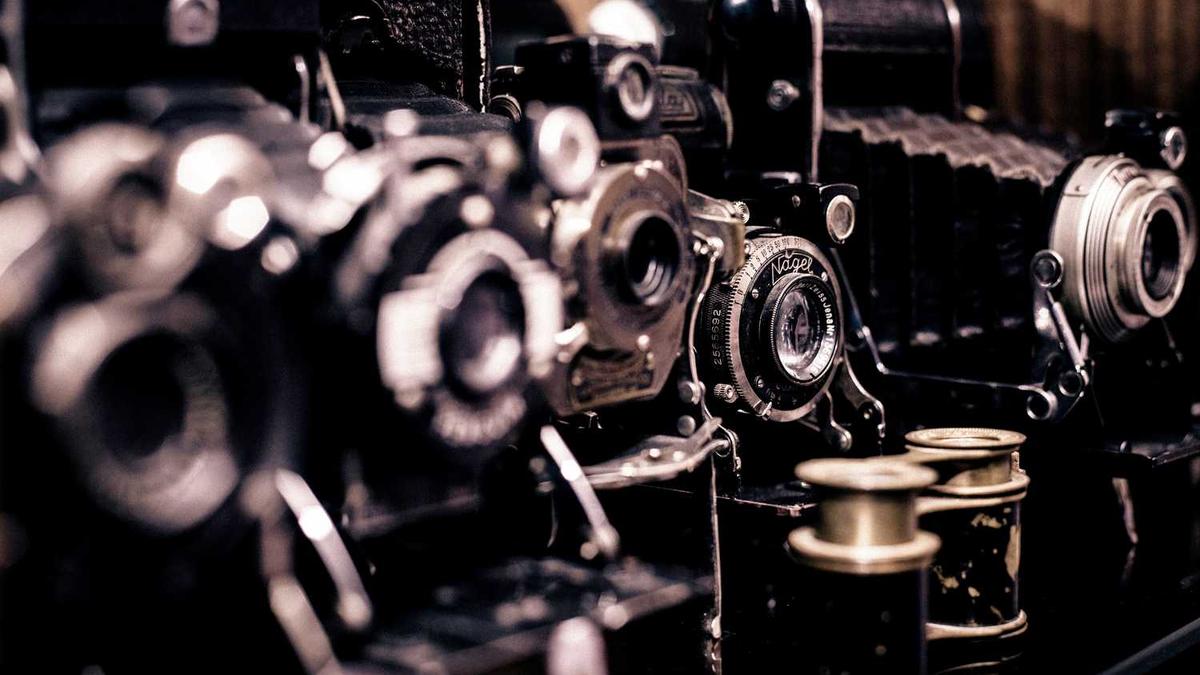 “定金100抵200'11月5号发货,一个ID使用一张”是什么意思啊