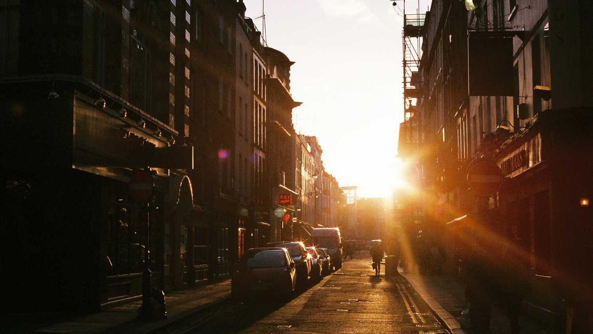 闹大了!男老师强吻女学生,女老师戏男学生聊天记录曝光,毁三观_百度…