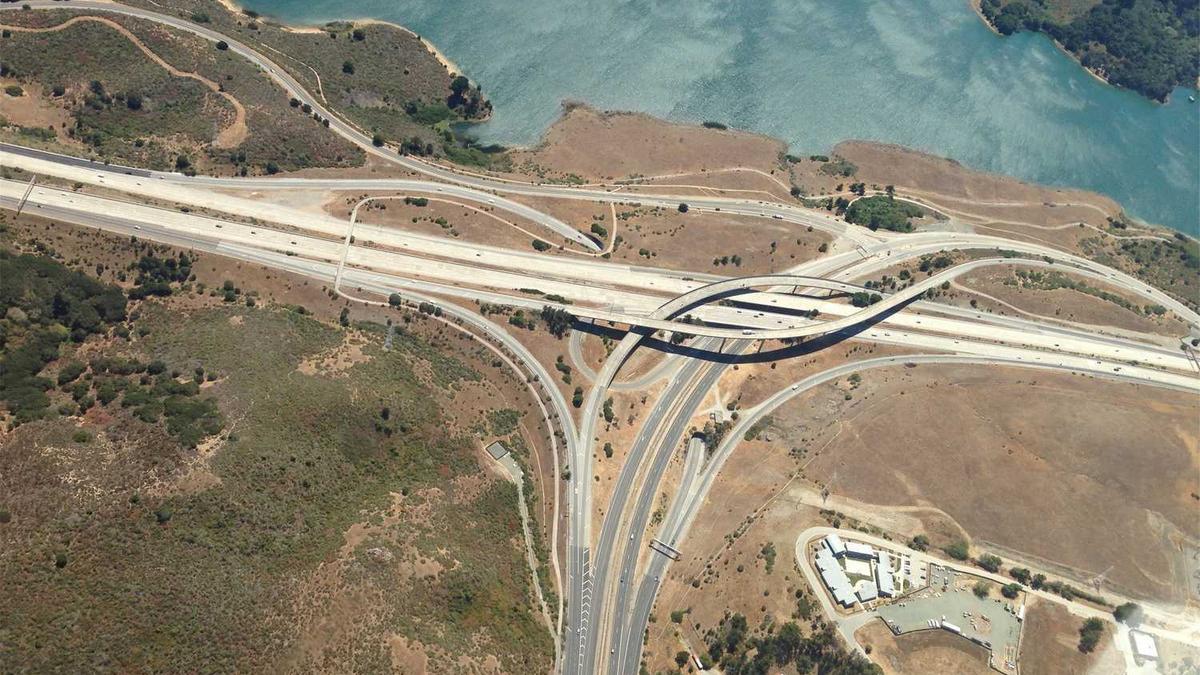 为什么爱聊上会有那么多小姐姐主动和你打招呼?