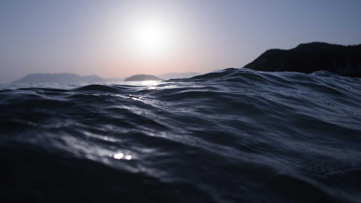 有谁可以告诉我上海老师的一般待遇是多少?比如小学、初中大概是多少…